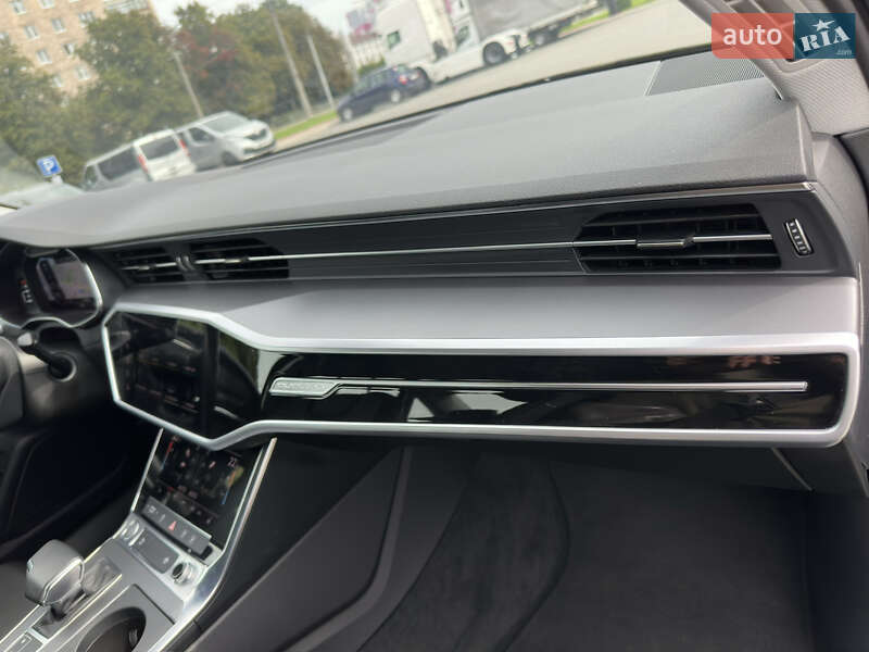 Седан Audi A6 2019 в Луцке