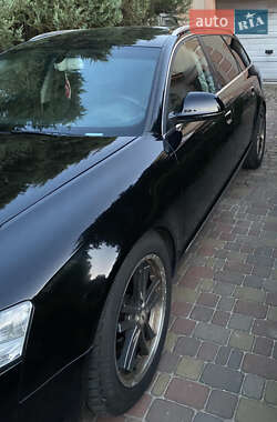 Универсал Audi A6 2010 в 