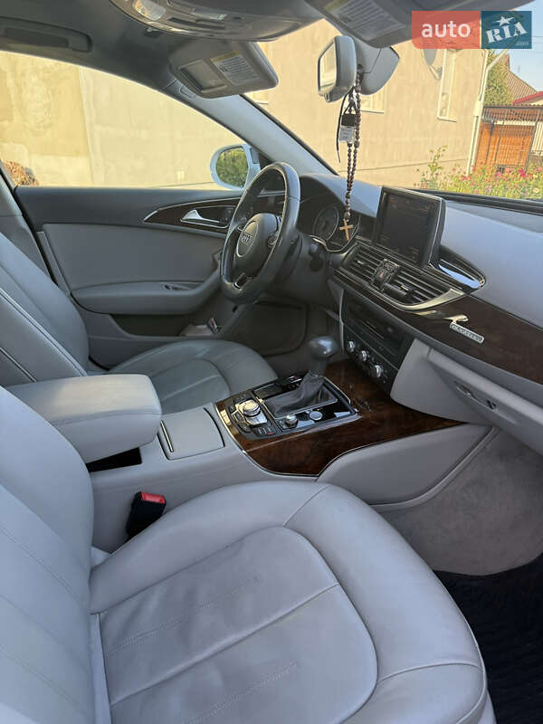Седан Audi A6 2014 в Гусятине