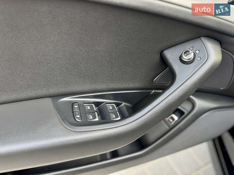 Седан Audi A6 2015 в Самборе