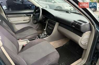 Универсал Audi A6 1996 в 