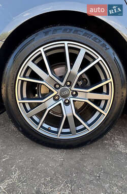 Седан Audi A6 2013 в 