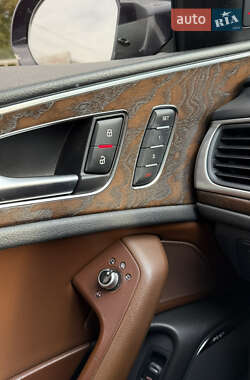 Седан Audi A6 2012 в 