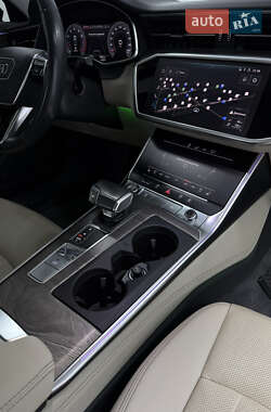 Седан Audi A6 2020 в 