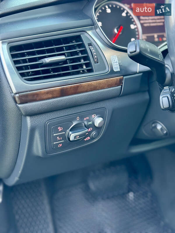 Седан Audi A6 2014 в Харькове