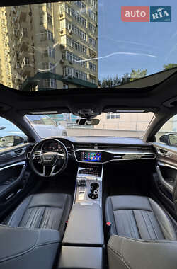 Седан Audi A6 2019 в 