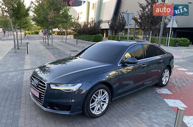 Седан Audi A6 2015 в 
