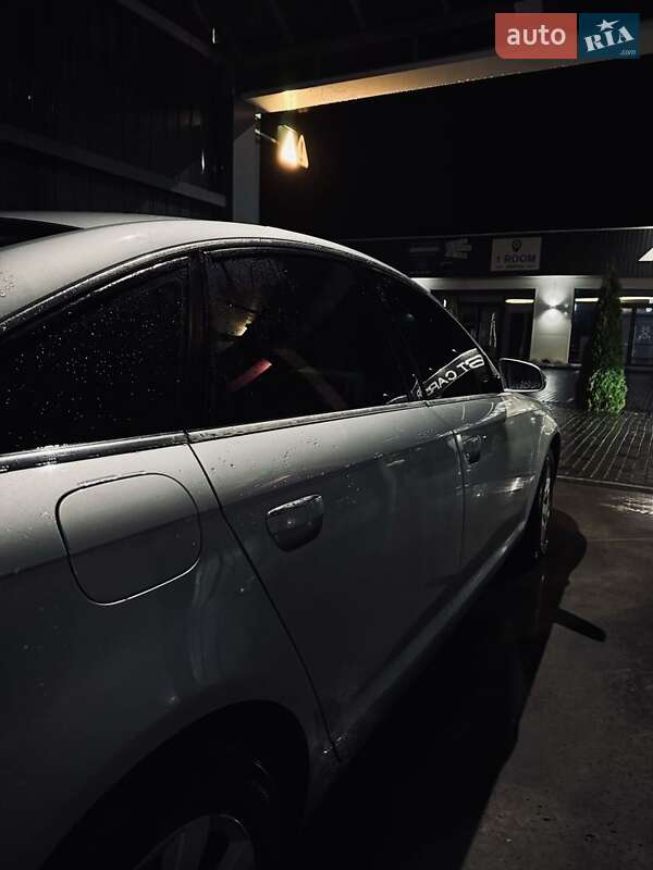 Седан Audi A6 2004 в Хусте