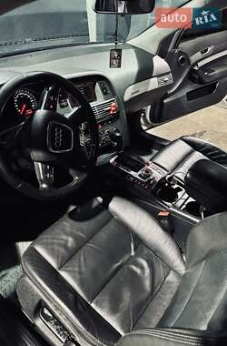 Седан Audi A6 2004 в 