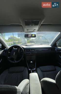 Универсал Audi A6 1998 в 