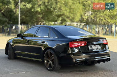 Седан Audi A6 2011 в 