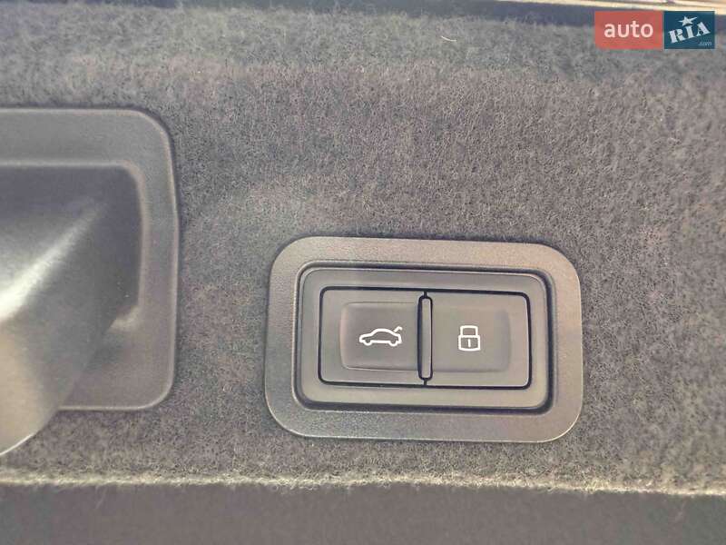 Седан Audi A6 2020 в Львове