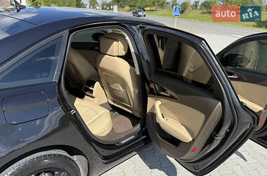 Седан Audi A6 2012 в 