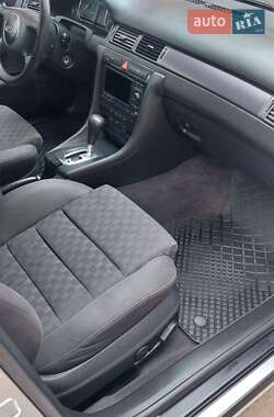 Універсал Audi A6 2004 в 