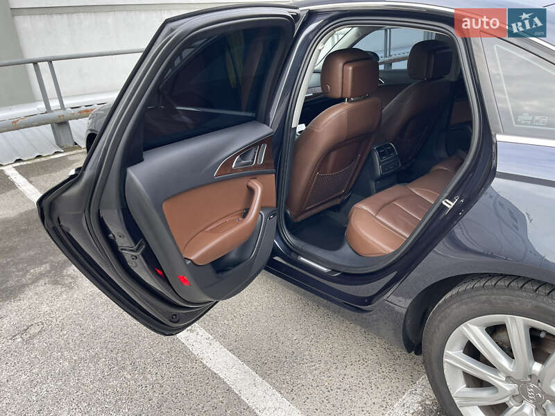Седан Audi A6 2012 в Киеве