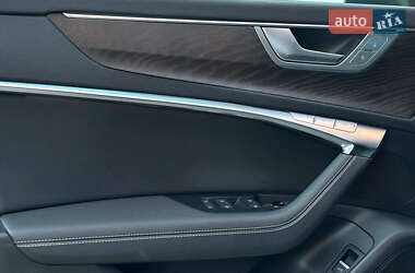 Седан Audi A6 2019 в 