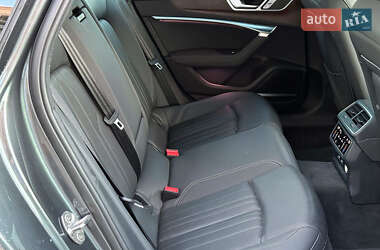Седан Audi A6 2019 в 
