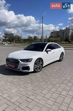 Седан Audi A6 2019 в 