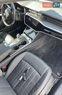 Седан Audi A6 2019 в 
