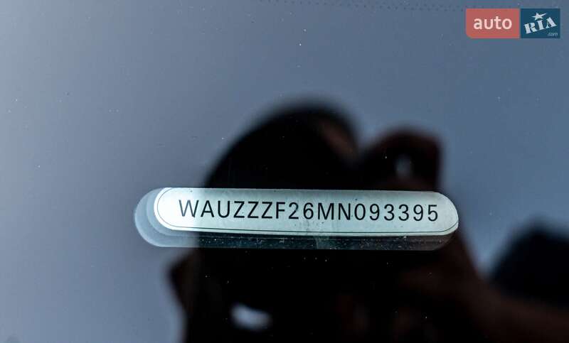 Универсал Audi A6 2021 в Черновцах