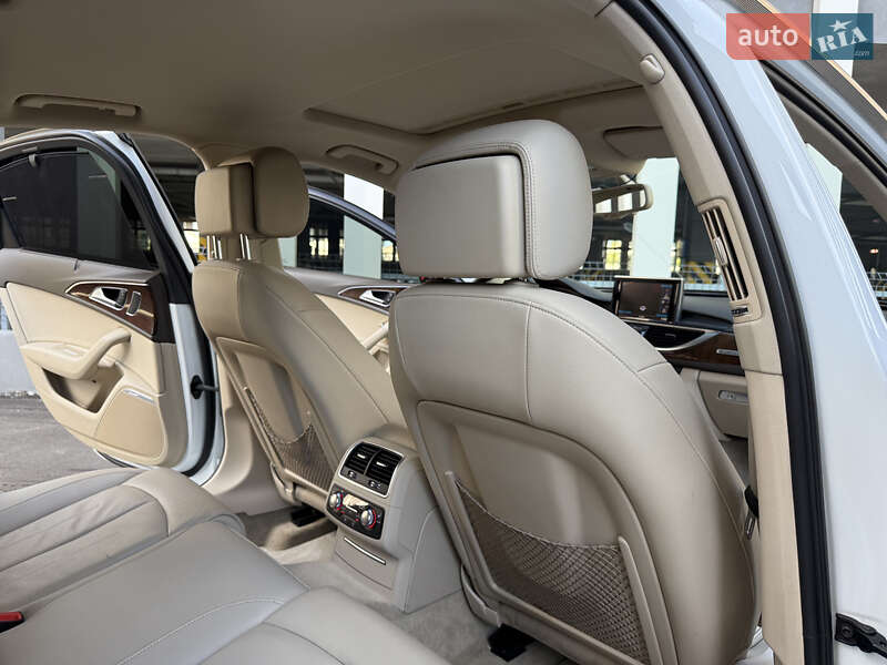 Седан Audi A6 2015 в Киеве