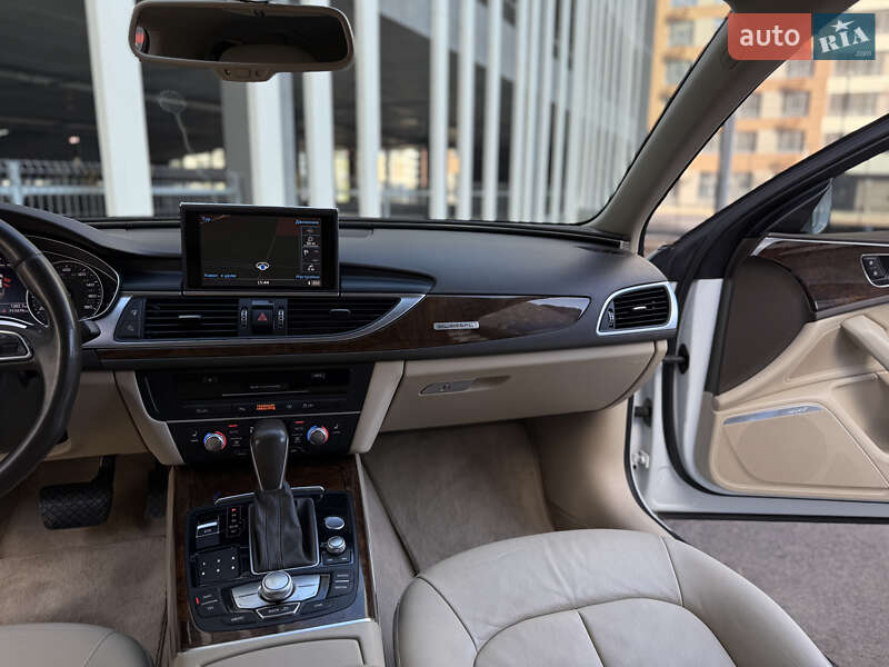 Седан Audi A6 2015 в Киеве