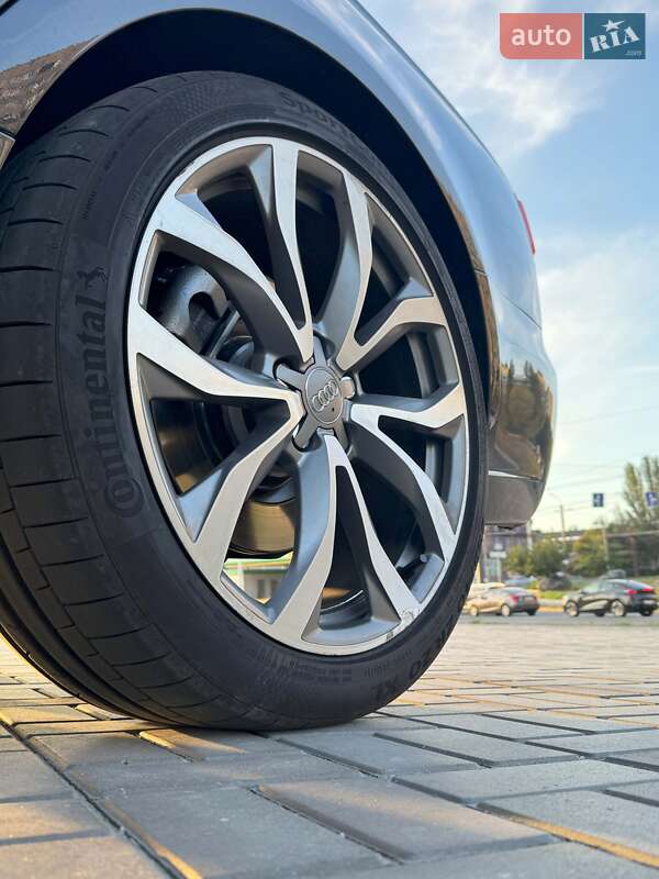 Седан Audi A6 2012 в Днепре
