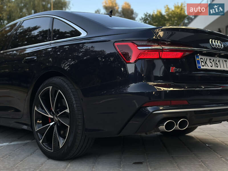 Седан Audi A6 2018 в Рівному