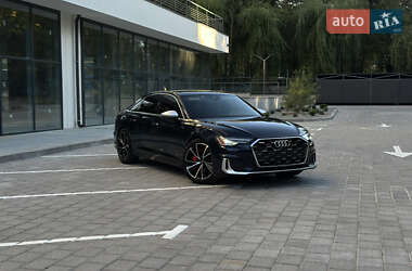 Седан Audi A6 2018 в 