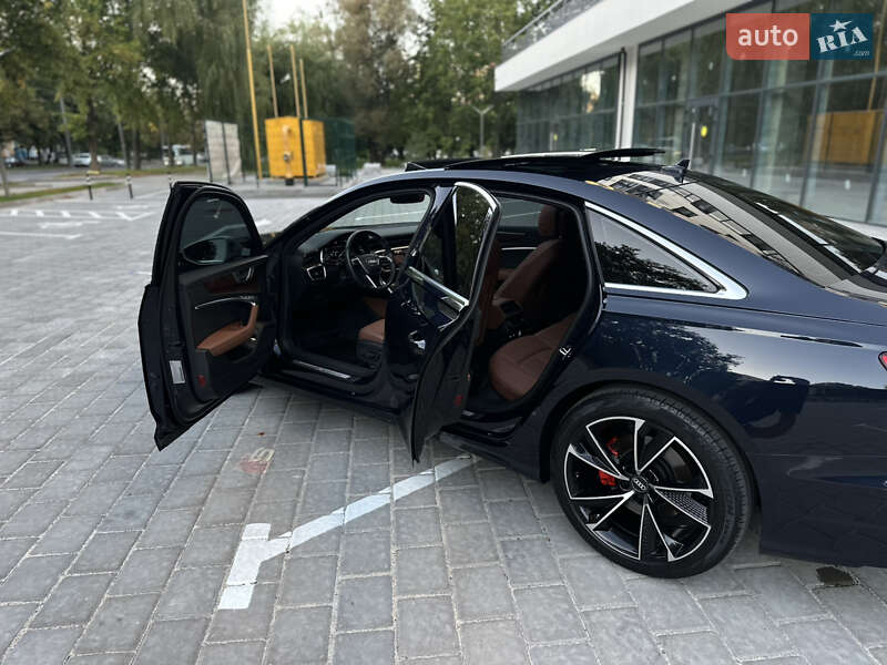 Седан Audi A6 2018 в Рівному