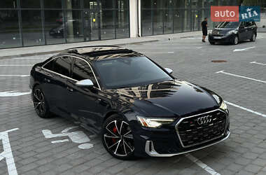 Седан Audi A6 2018 в 