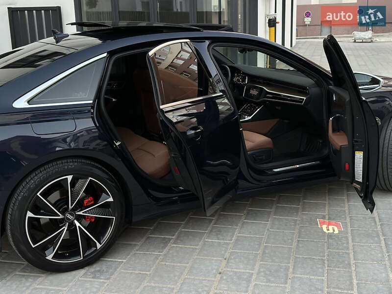 Седан Audi A6 2018 в Рівному