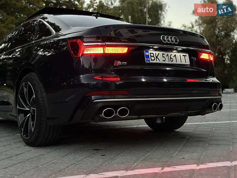 Седан Audi A6 2018 в Рівному