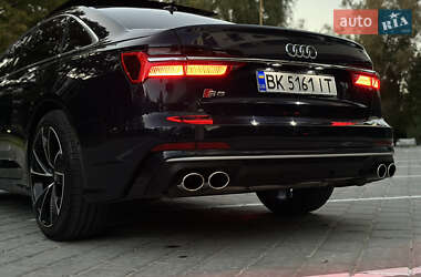 Седан Audi A6 2018 в 