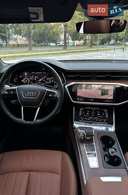 Седан Audi A6 2018 в 