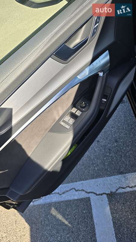 Седан Audi A6 2018 в Киеве