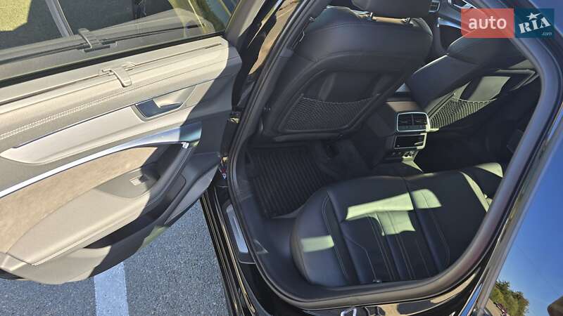 Седан Audi A6 2018 в Киеве