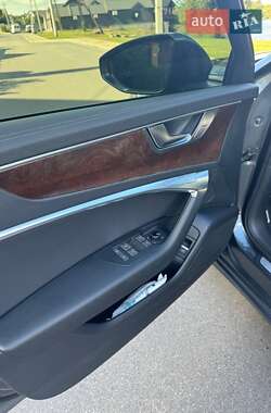 Седан Audi A6 2019 в 