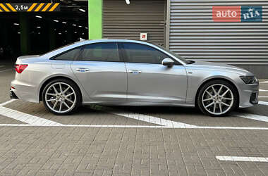 Седан Audi A6 2021 в 