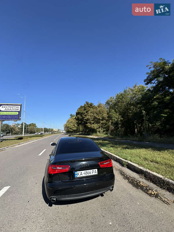 Седан Audi A6 2012 в Киеве