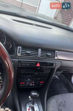 Универсал Audi A6 2003 в 