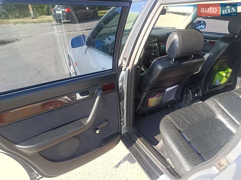 Универсал Audi A6 1996 в Киеве
