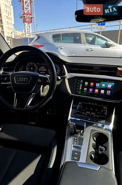 Седан Audi A6 2019 в 