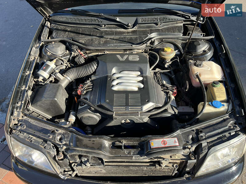 Седан Audi A6 1995 в Сумах