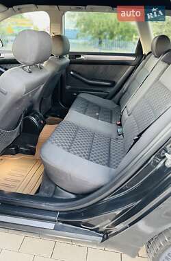 Универсал Audi A6 2003 в 