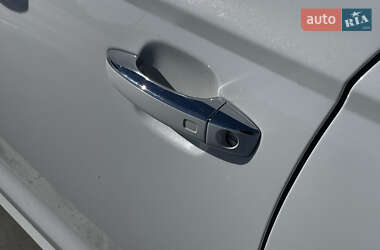 Седан Audi A6 2016 в 