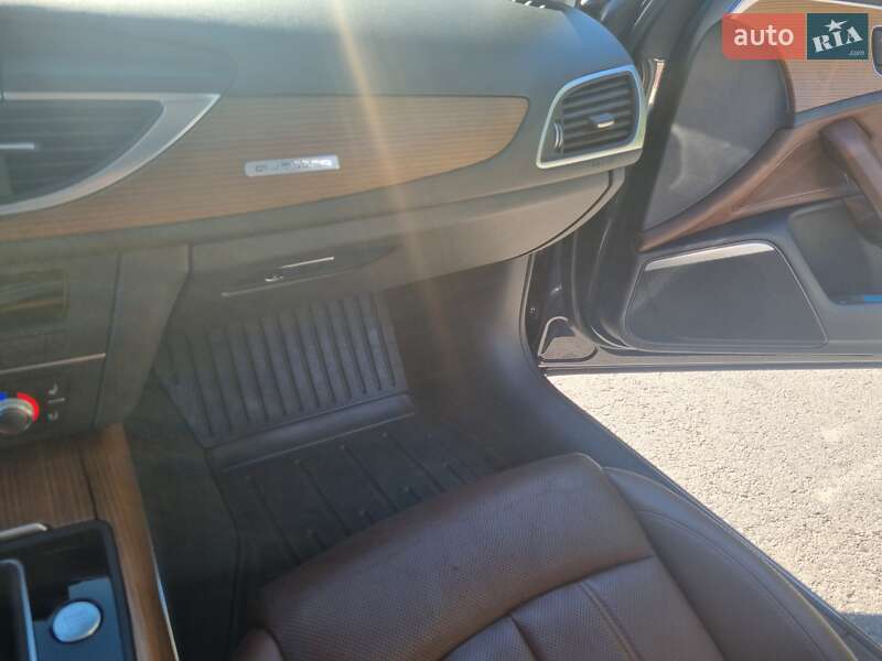 Седан Audi A6 2015 в Дунаївцях