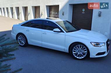Седан Audi A6 2013 в 