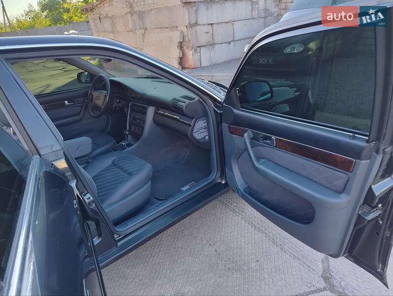 Седан Audi A6 1997 в Кривому Розі