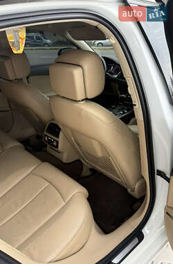 Седан Audi A6 2012 в 
